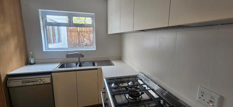 To Let 2 Bedroom Property for Rent in Welcome Glen Western Cape